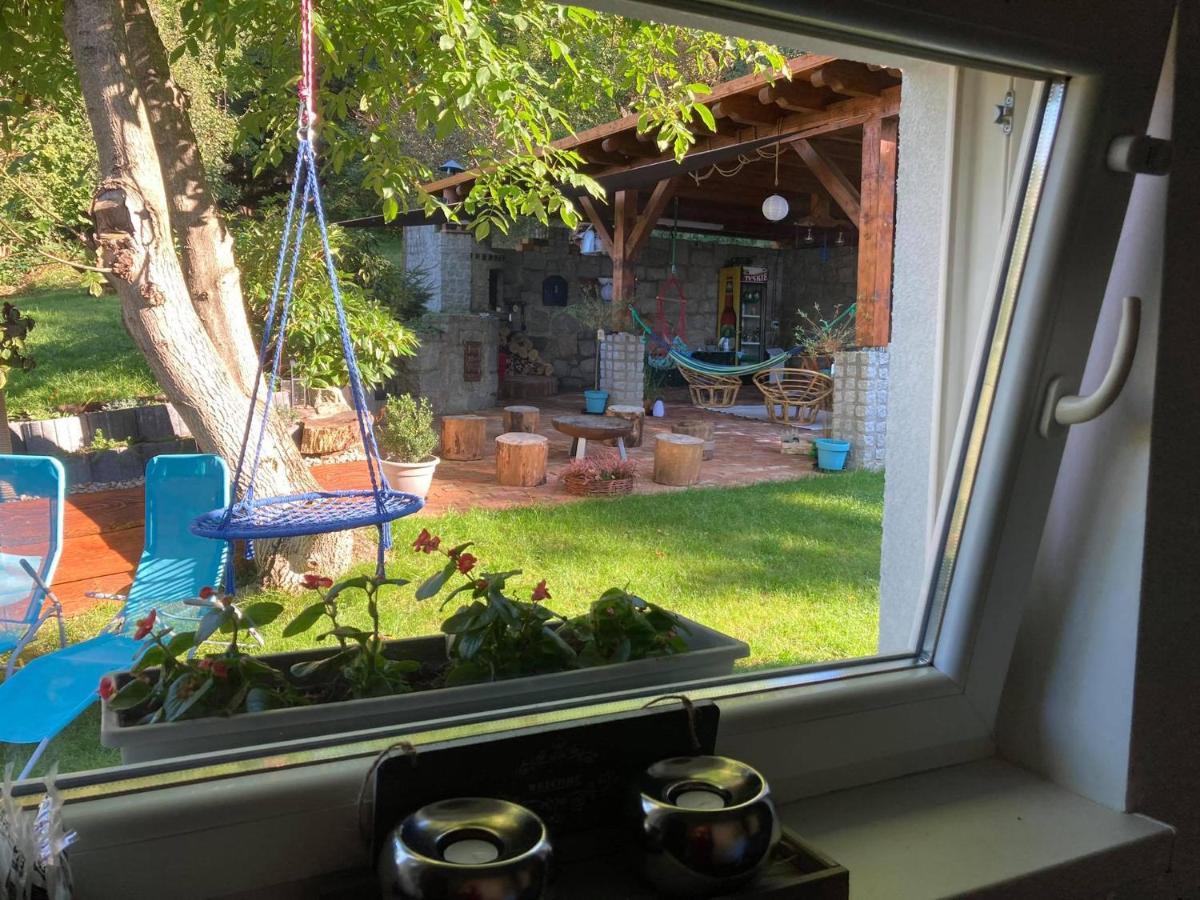 Apartamenty Pod Uwalonym Debem Jezow Sudecki Εξωτερικό φωτογραφία