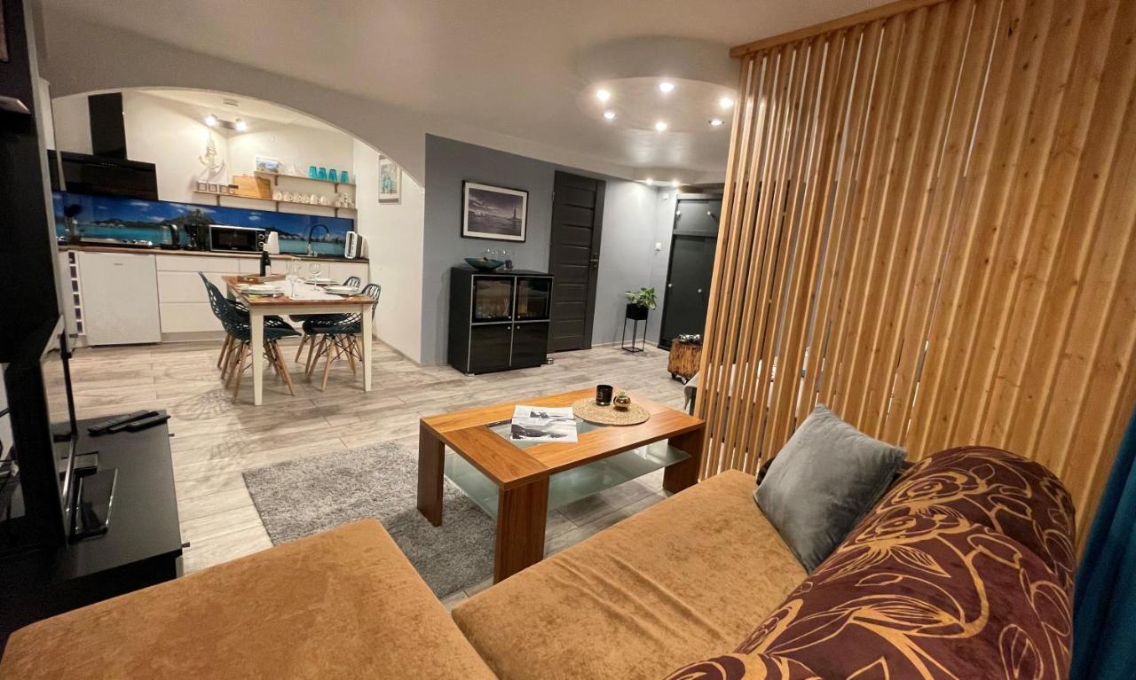 Apartamenty Pod Uwalonym Debem Jezow Sudecki Εξωτερικό φωτογραφία