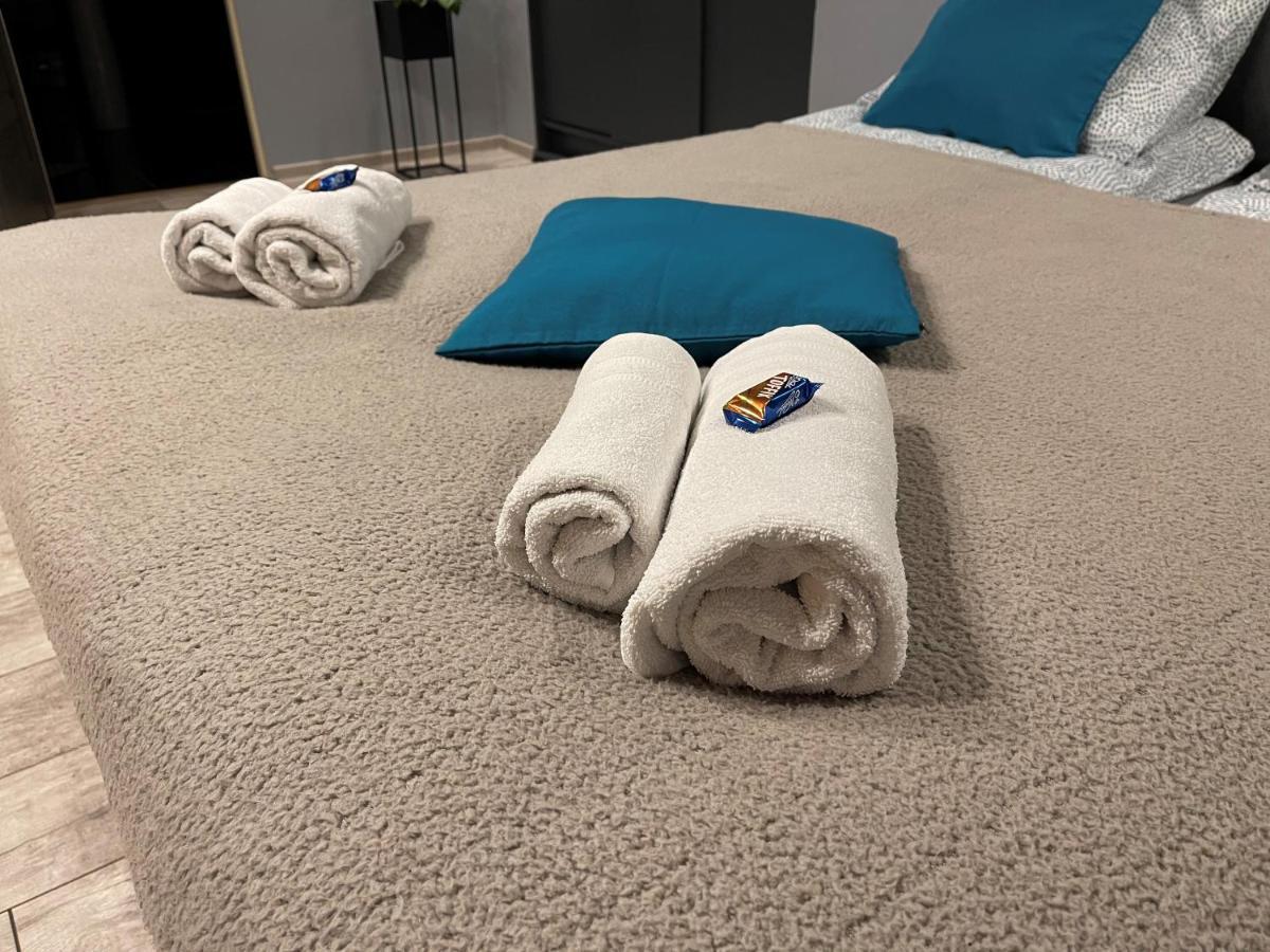 Apartamenty Pod Uwalonym Debem Jezow Sudecki Εξωτερικό φωτογραφία